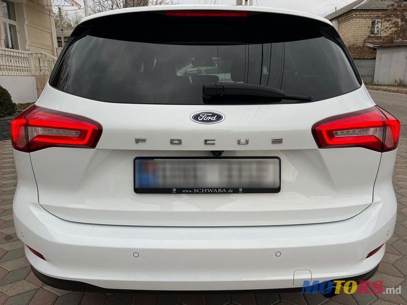 2020' Ford Focus photo #5