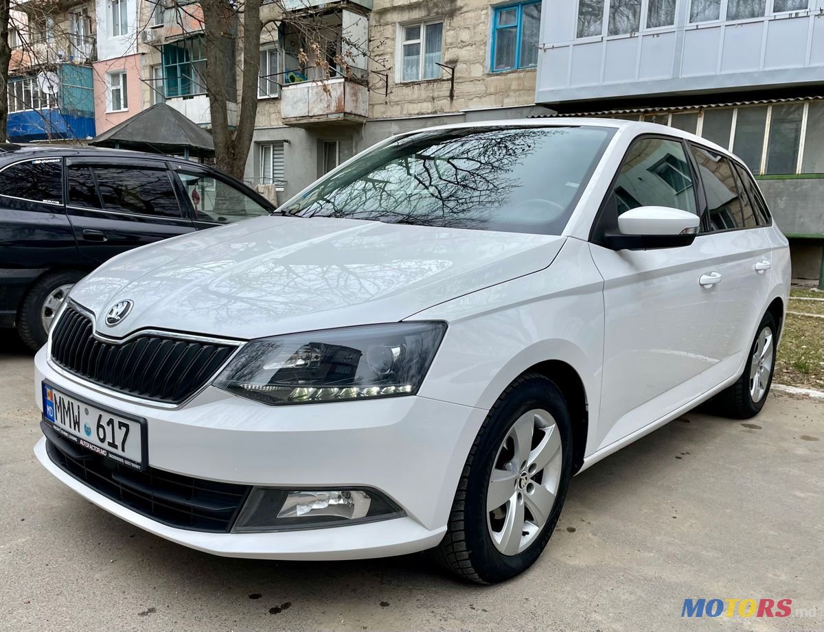 2015' Skoda Fabia photo #3