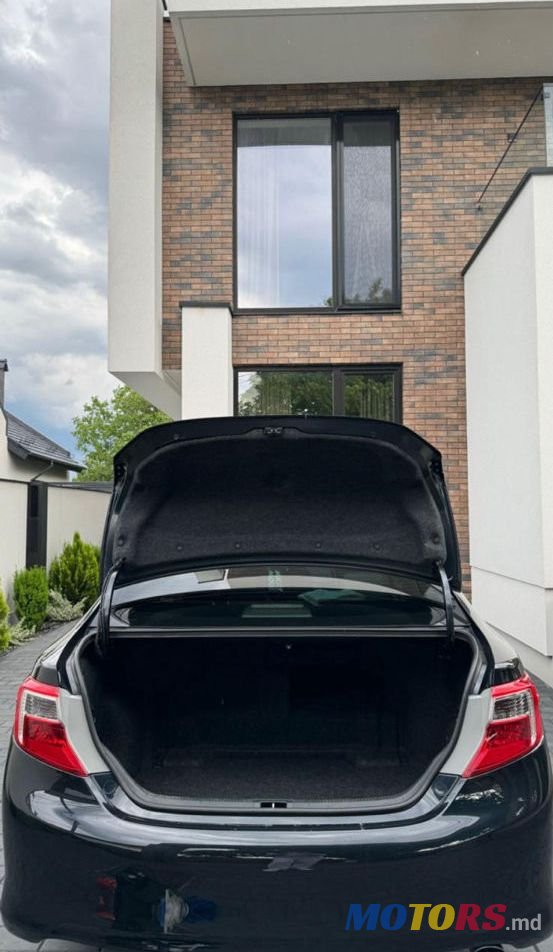 2012' Toyota Camry photo #5