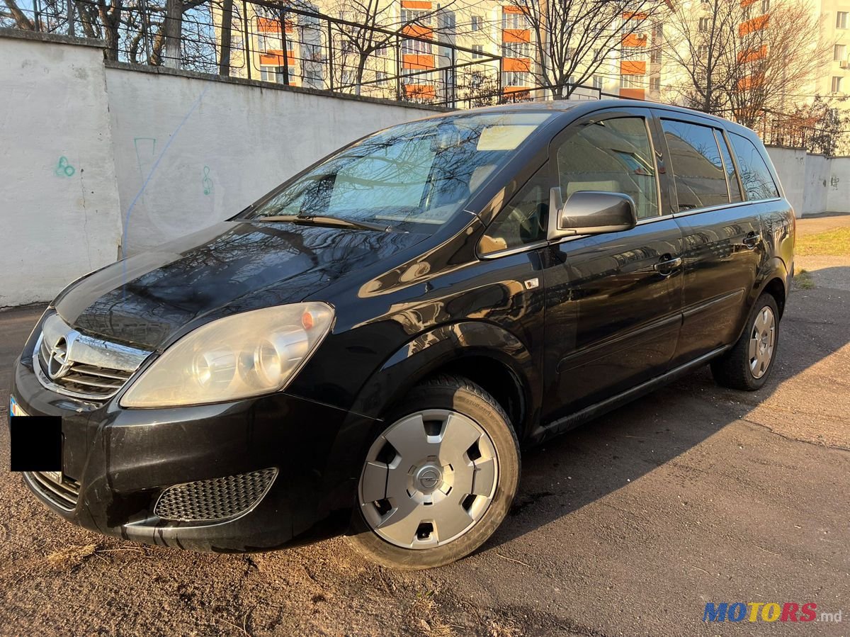 2010' Opel Zafira photo #2