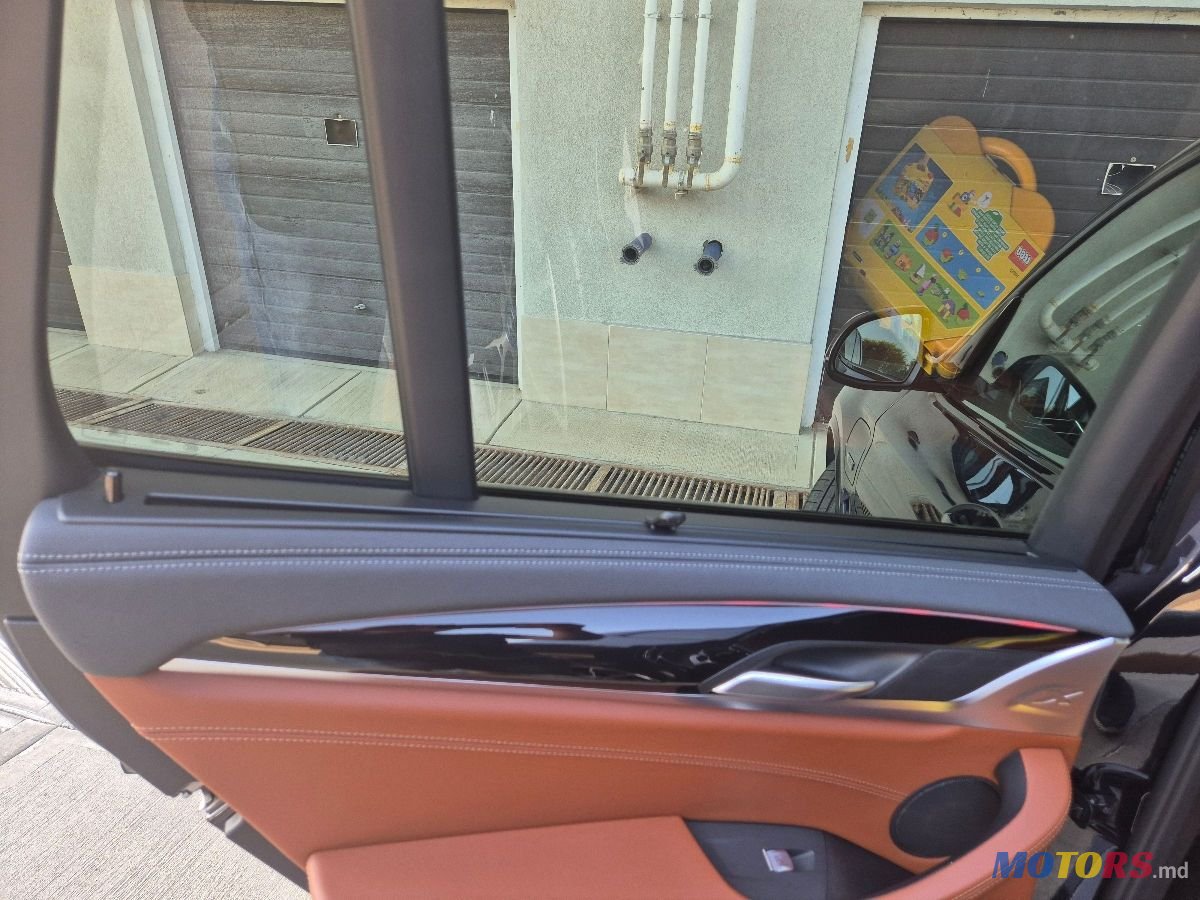 2022' BMW X3 photo #4