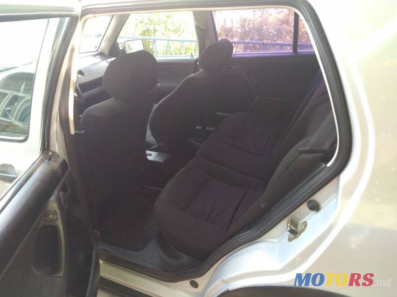 1995' Volkswagen Golf photo #4