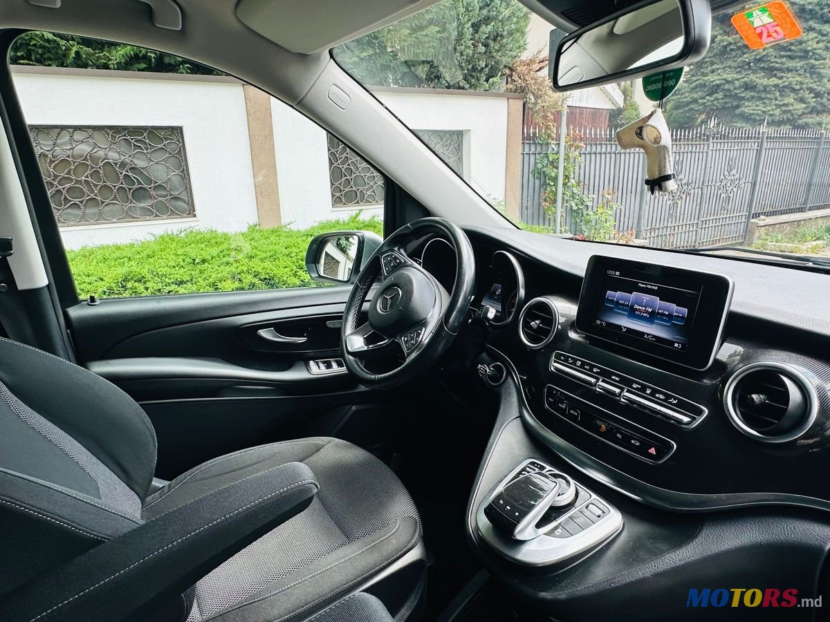 2019' Mercedes-Benz V-Class photo #5