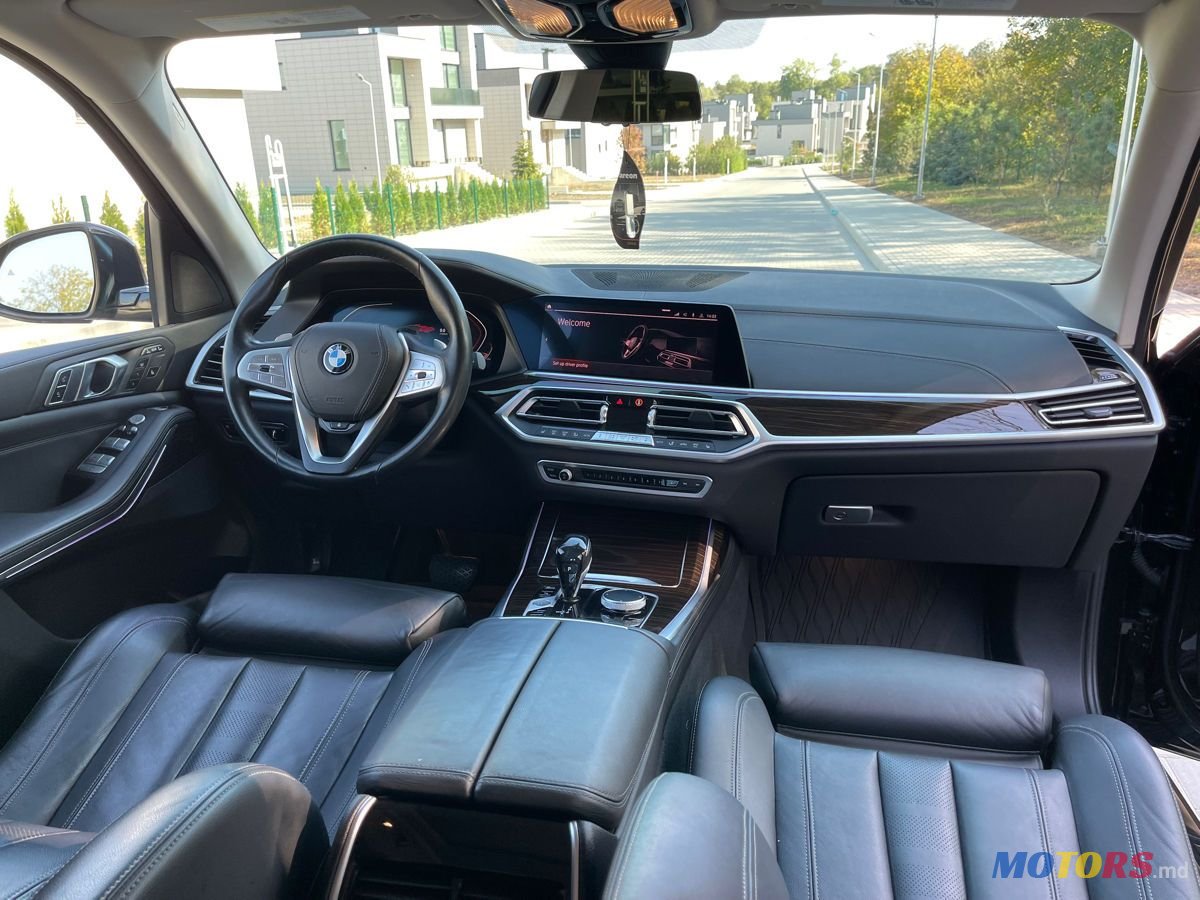 2019' BMW X7 photo #6