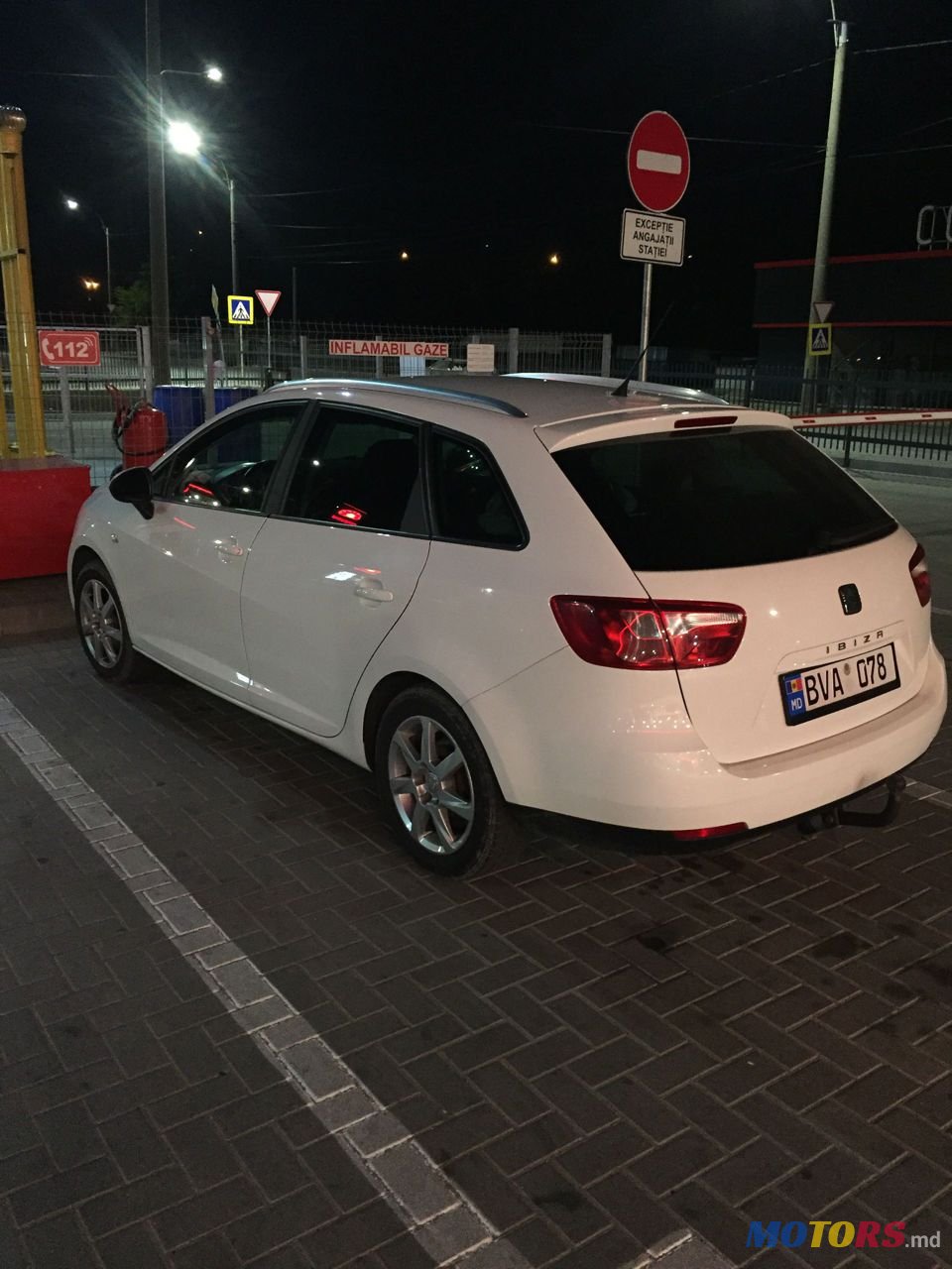 2010' SEAT Ibiza photo #3