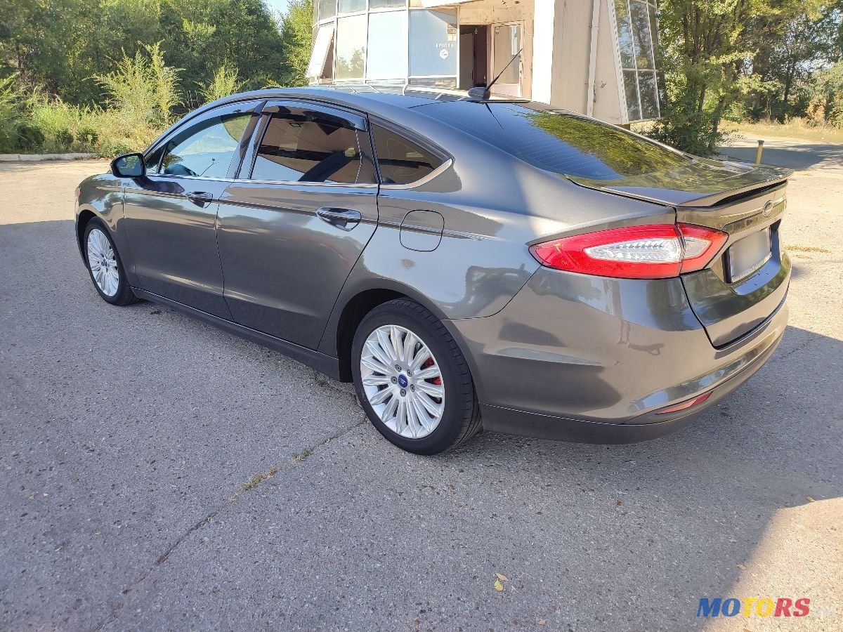 2014' Ford Fusion photo #5