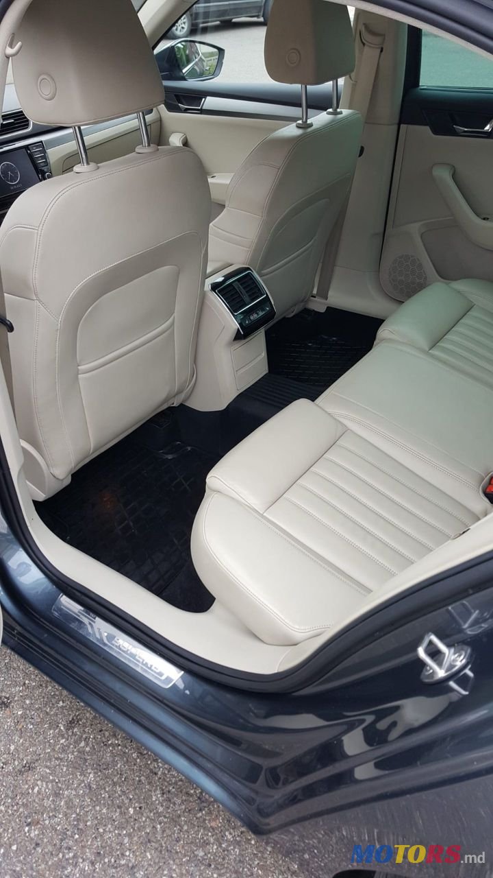 2016' Skoda Superb photo #4