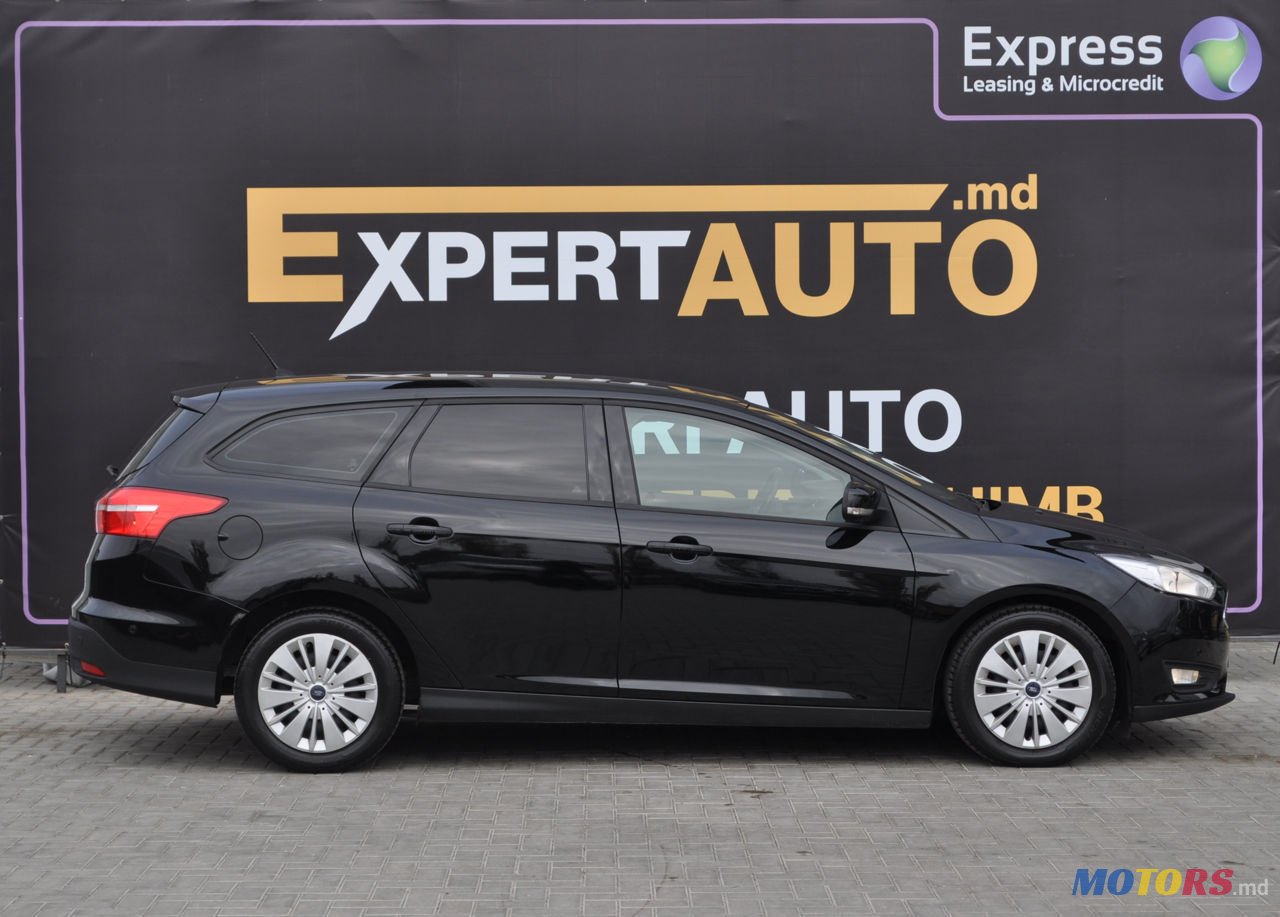 2015' Ford Focus photo #5