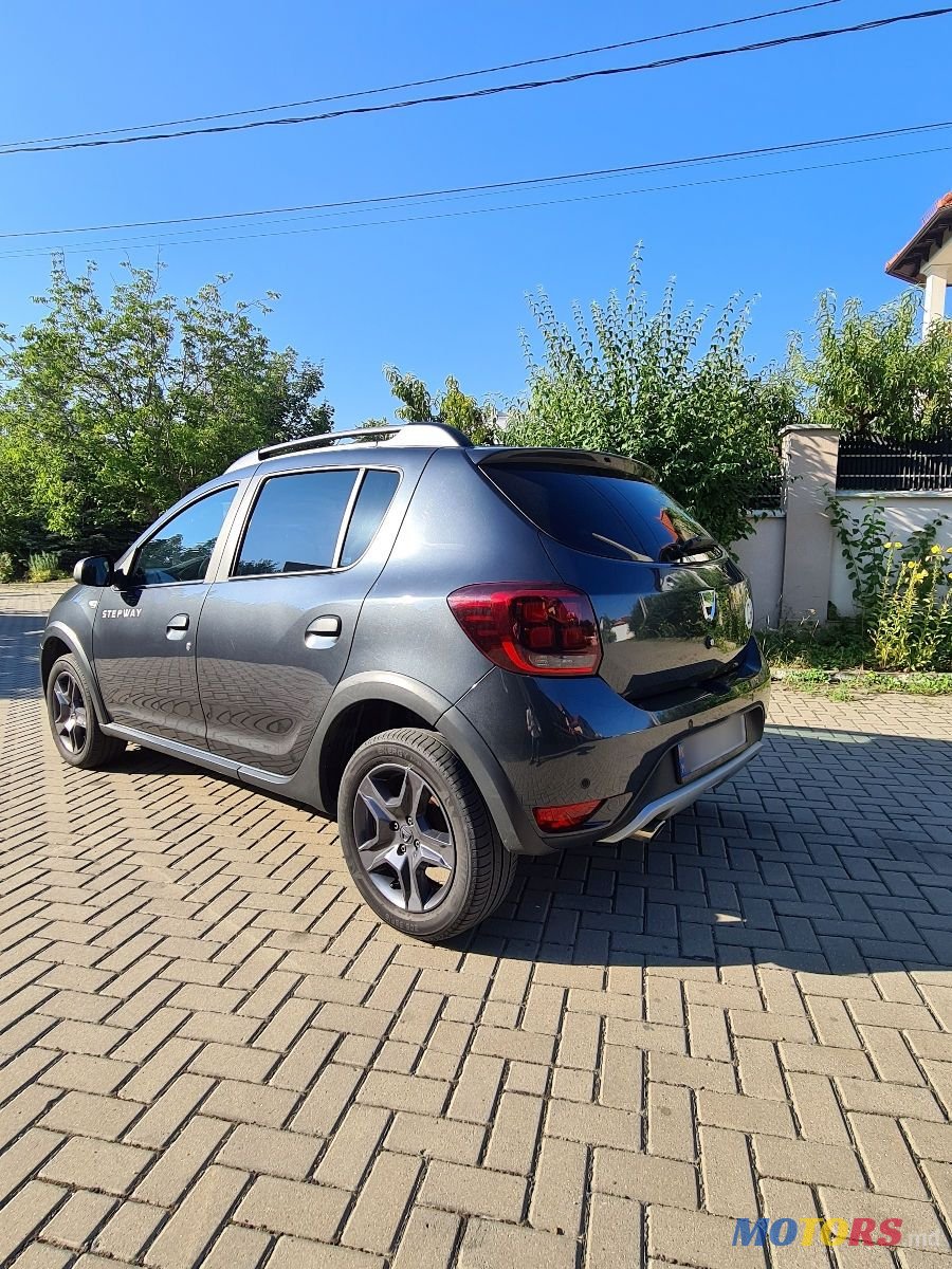 2017' Dacia Sandero Stepway photo #6