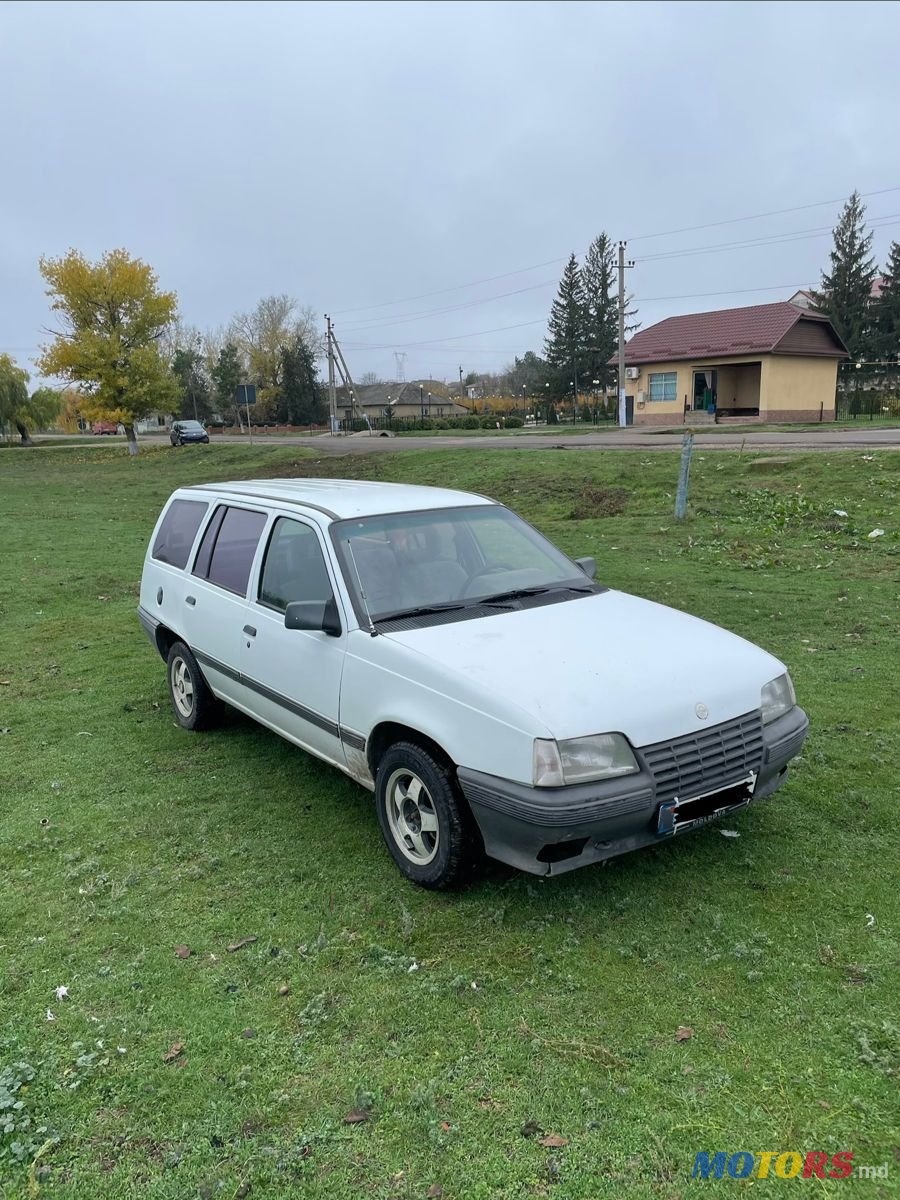 1990' Opel Kadett photo #4