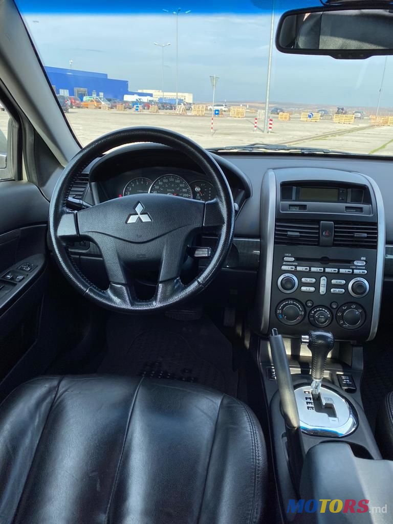 2007' Mitsubishi Galant photo #6