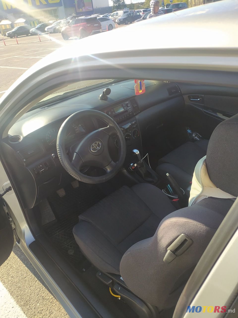 2004' Toyota Corolla photo #5