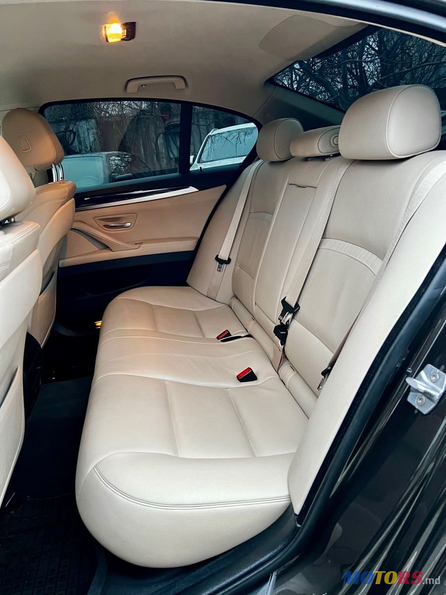 2016' BMW 5 Series photo #5