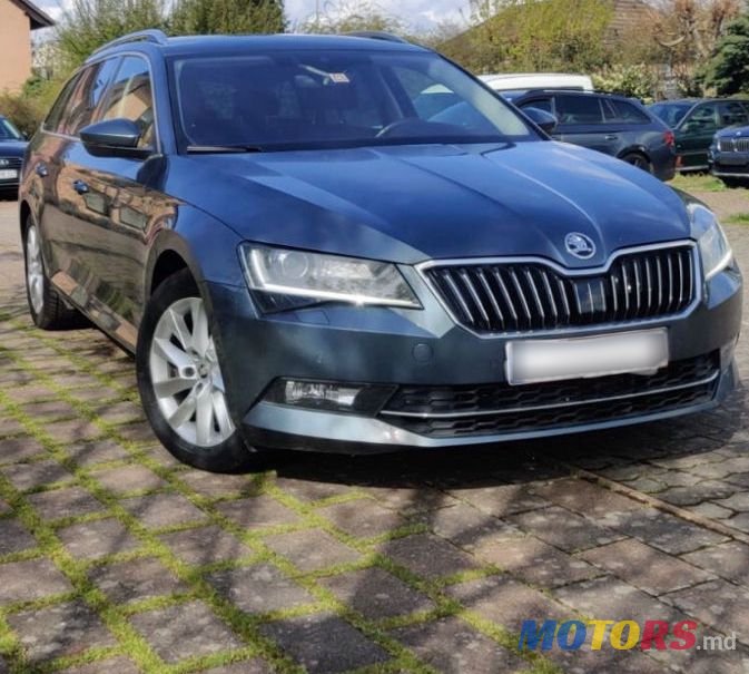 2019' Skoda Superb photo #1