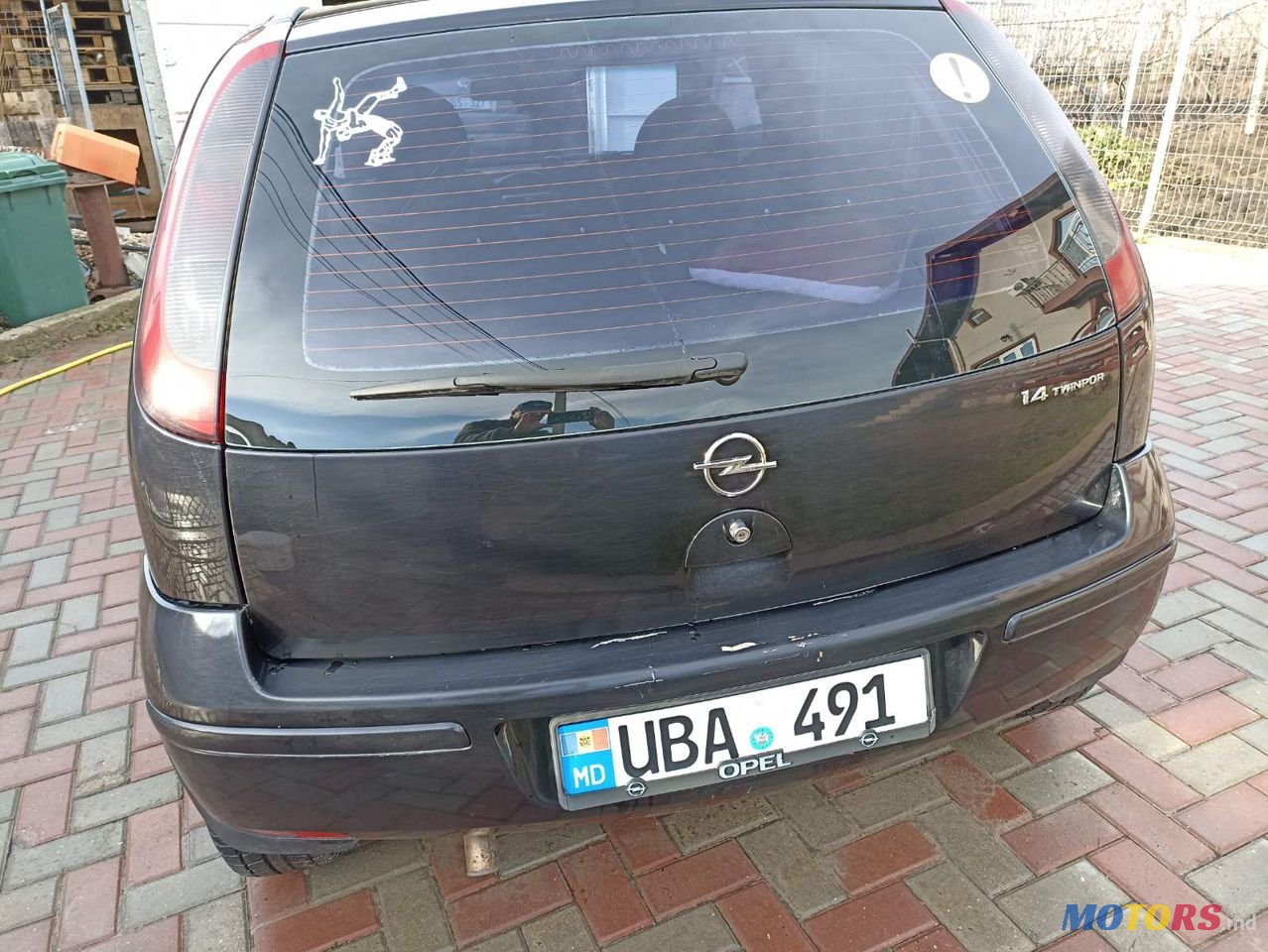 2004' Opel Corsa photo #5