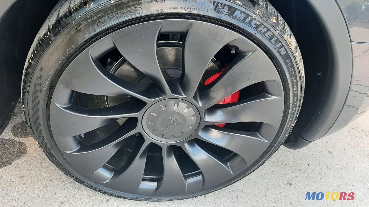 2022' Tesla Model Y photo #6