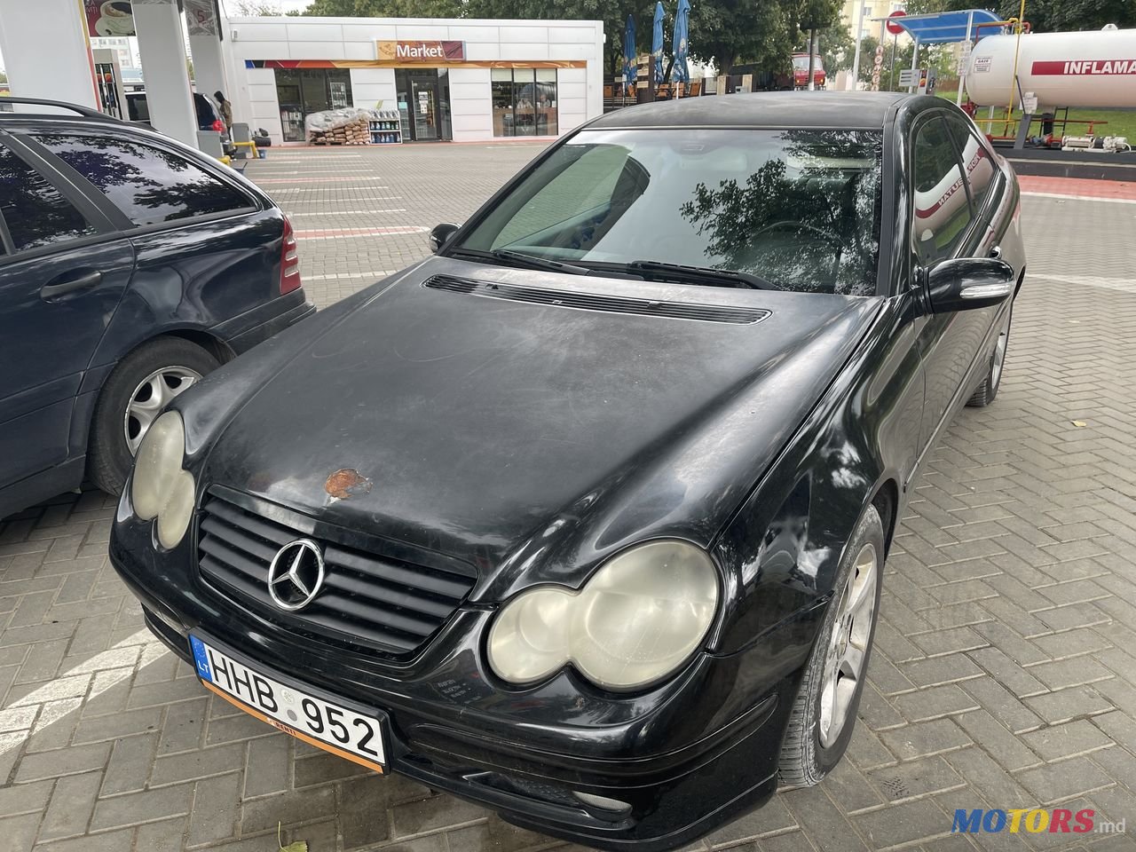 2004' Mercedes-Benz C Класс photo #2