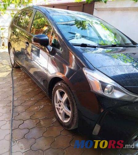 2015' Toyota Prius + photo #1