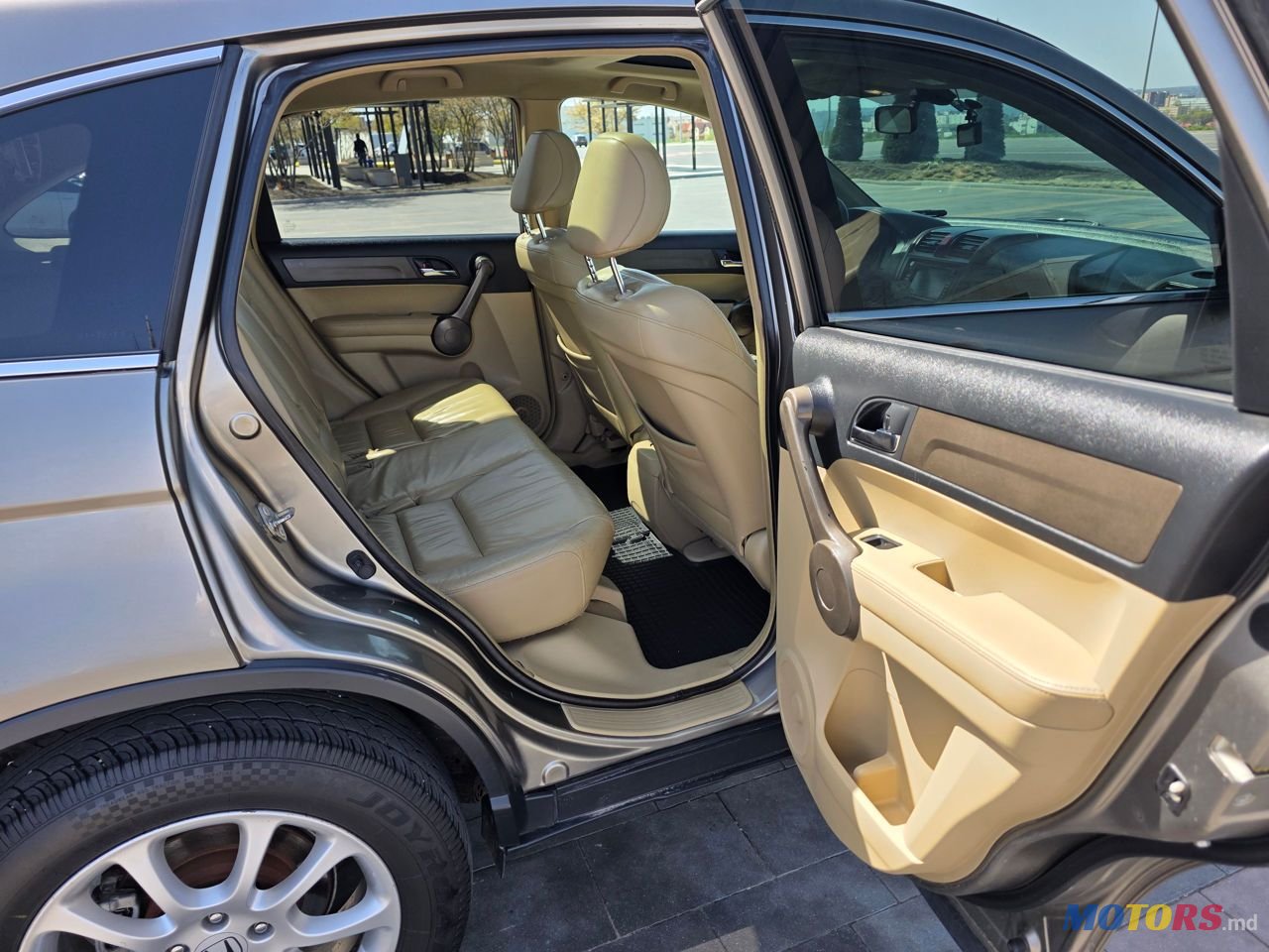 2008' Honda CR-V photo #5