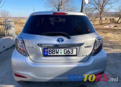 2013' Toyota Yaris photo #4