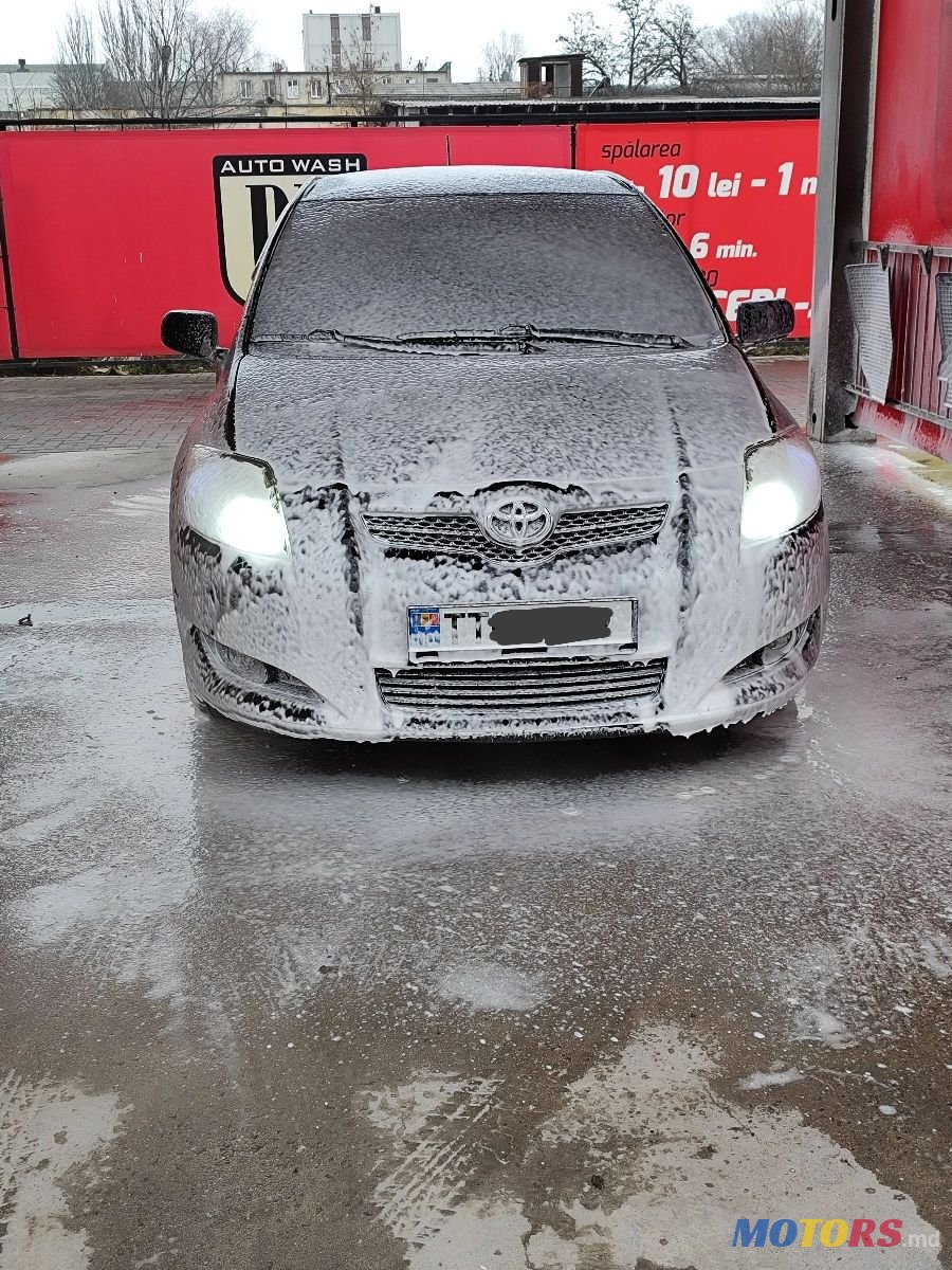 2009' Toyota Auris photo #2