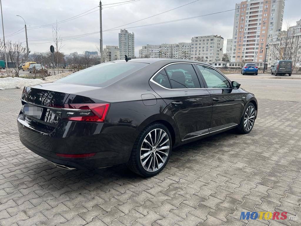 2019' Skoda Superb photo #4