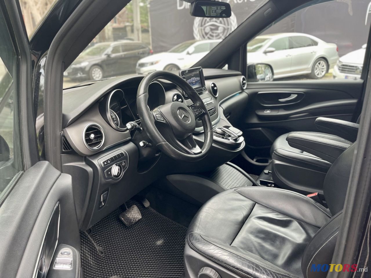 2016' Mercedes-Benz V Класс photo #4