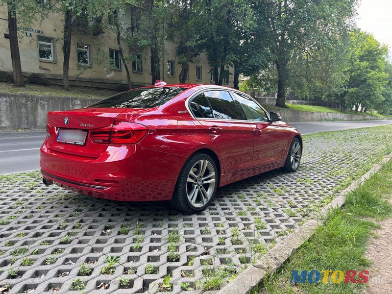 2017' BMW 3 Series photo #4