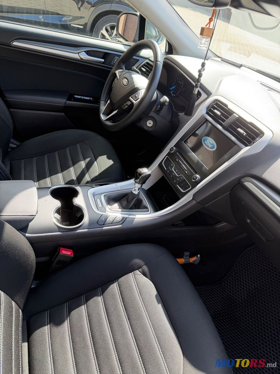 2017' Ford Mondeo photo #5