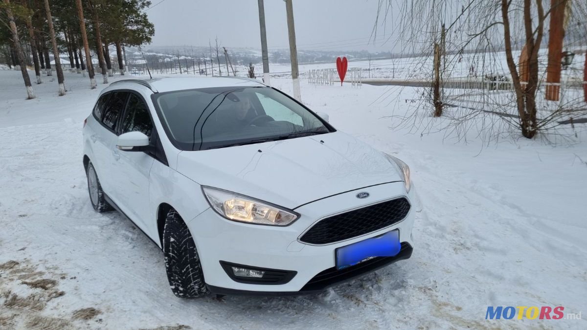 2015' Ford Focus photo #5
