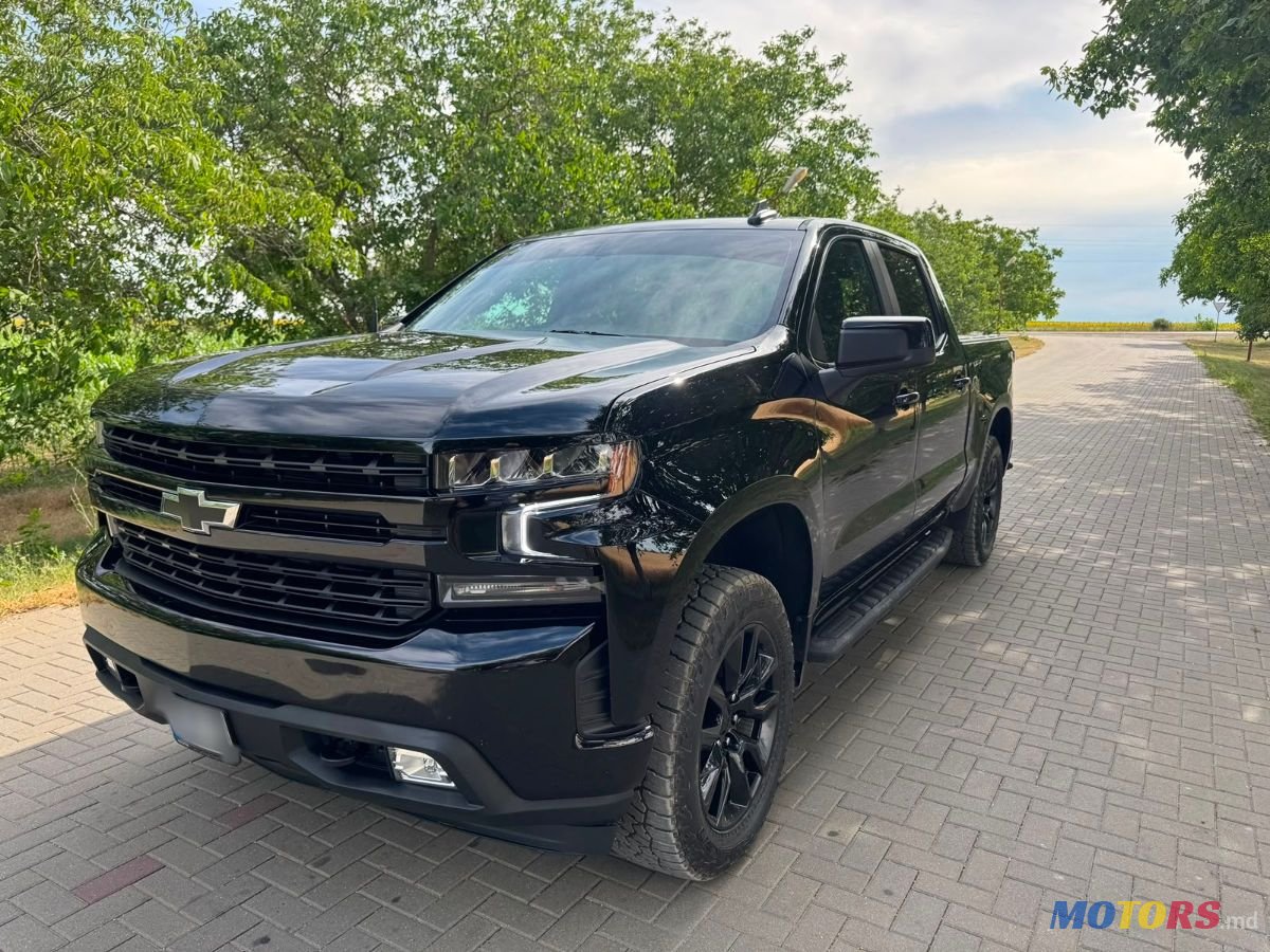 2021' Chevrolet Silverado photo #1