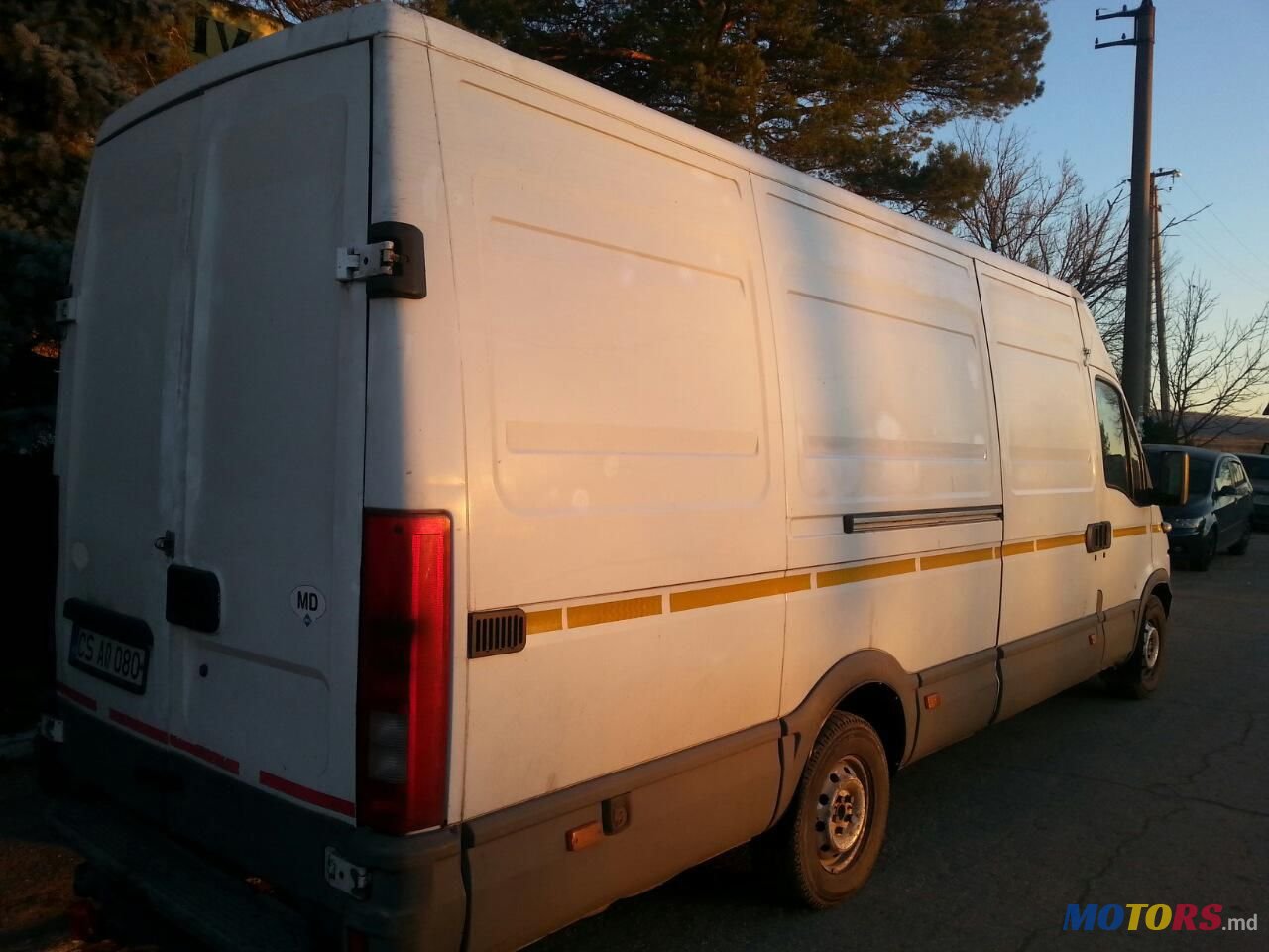 2002' Iveco 35s13 photo #2
