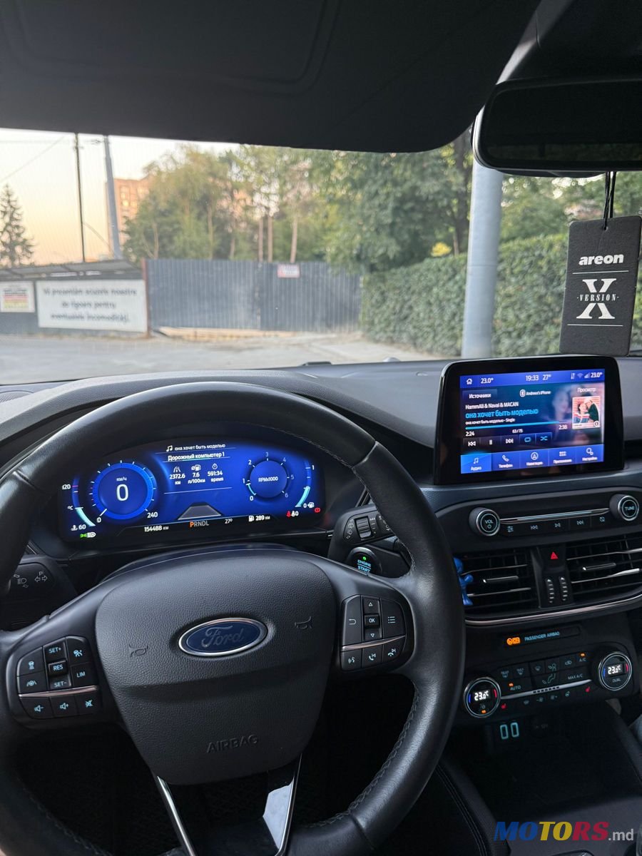 2021' Ford Focus photo #2