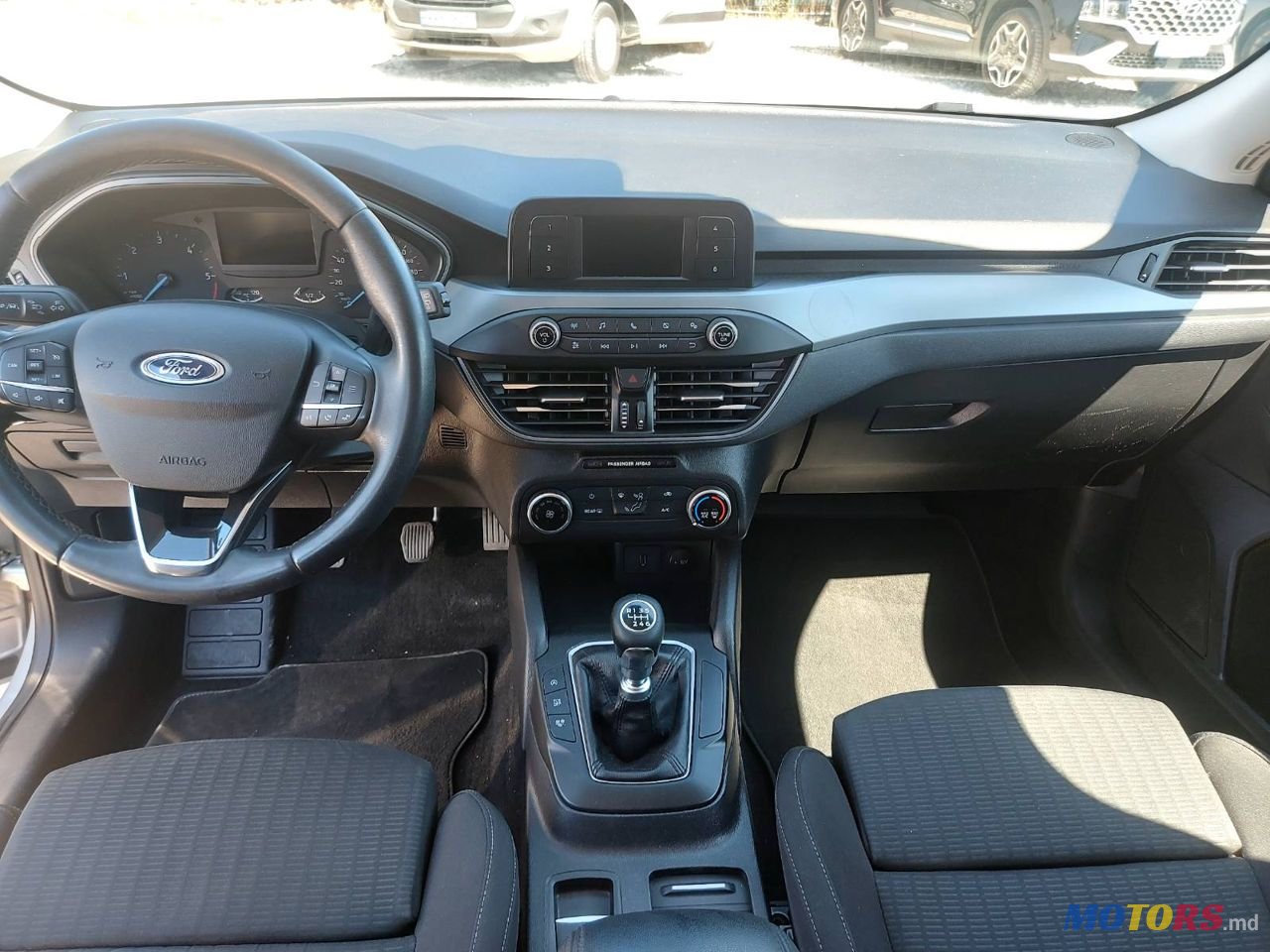 2020' Ford Focus photo #2