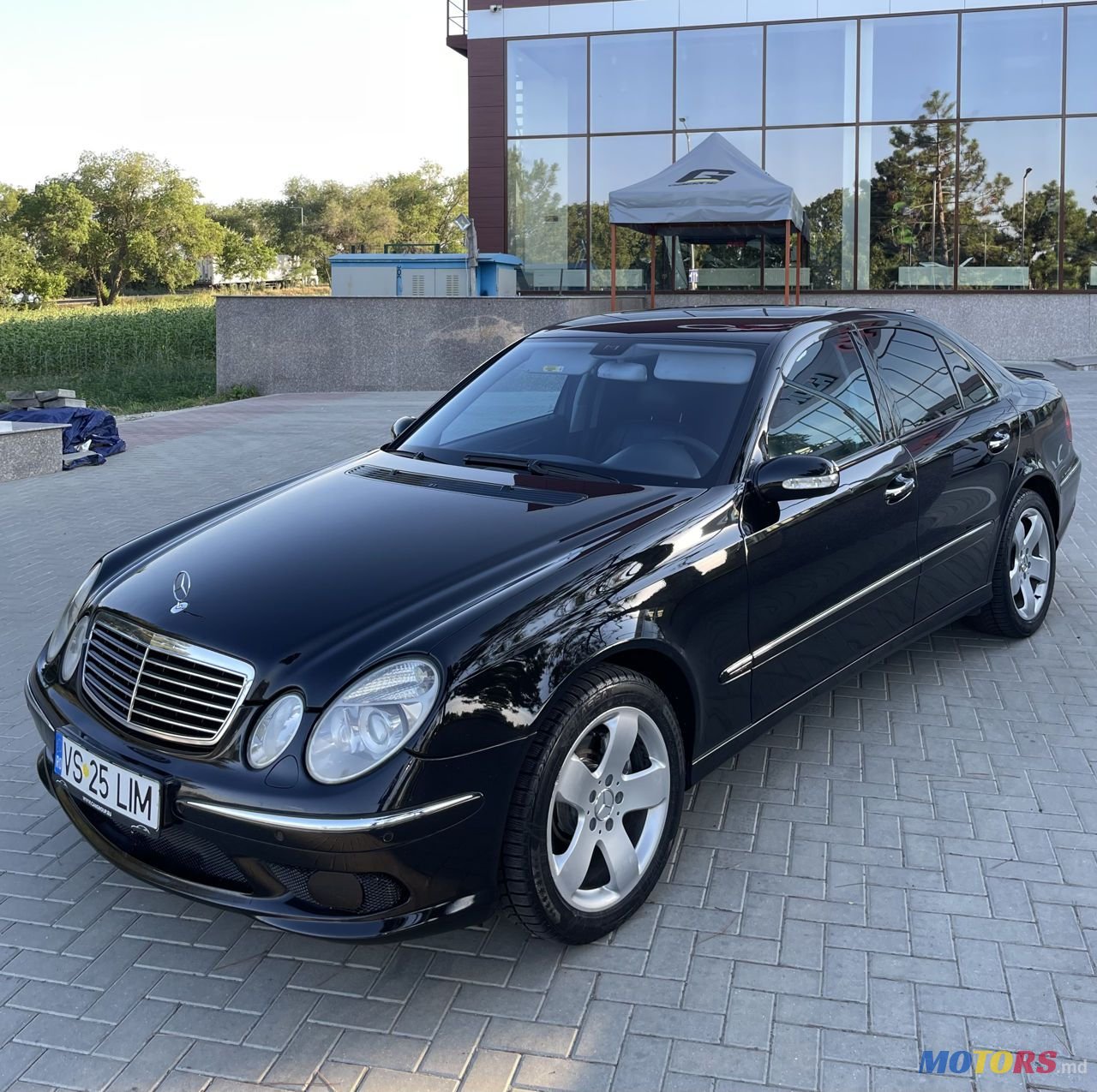 2004' Mercedes-Benz E Класс photo #1