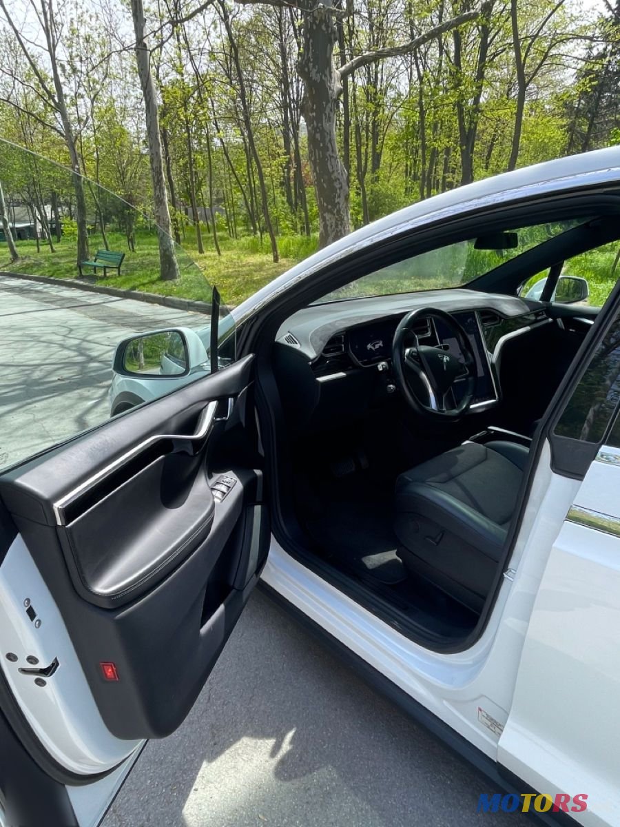 2017' Tesla Model X photo #6