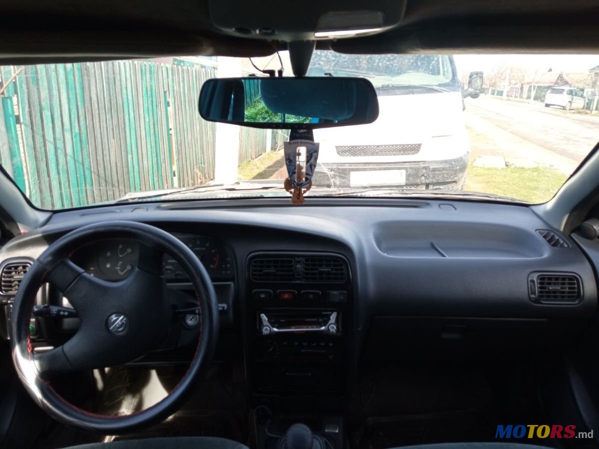 1998' Nissan Primera photo #6