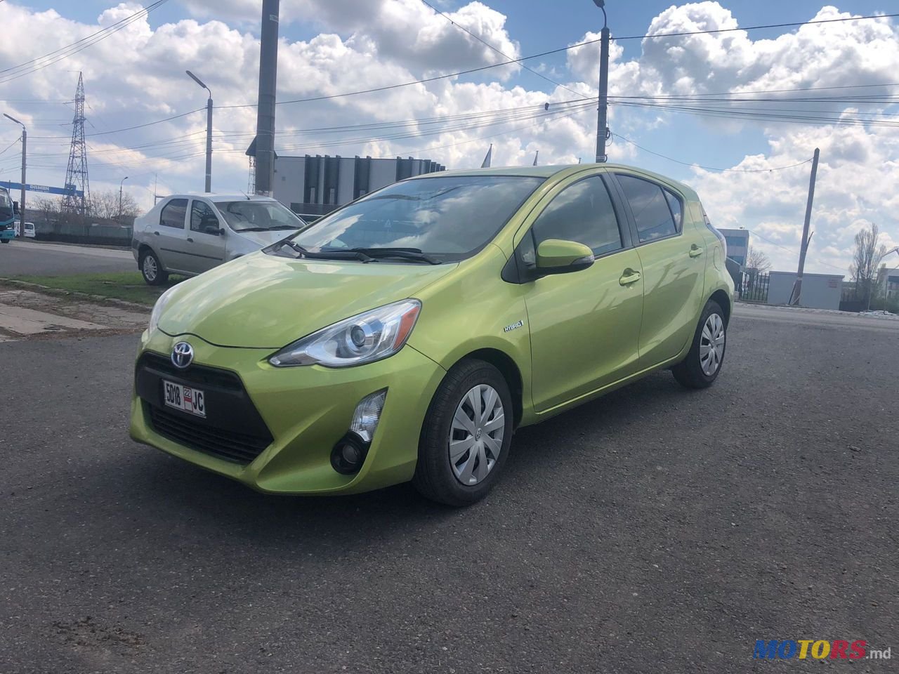 2015' Toyota Prius c photo #3
