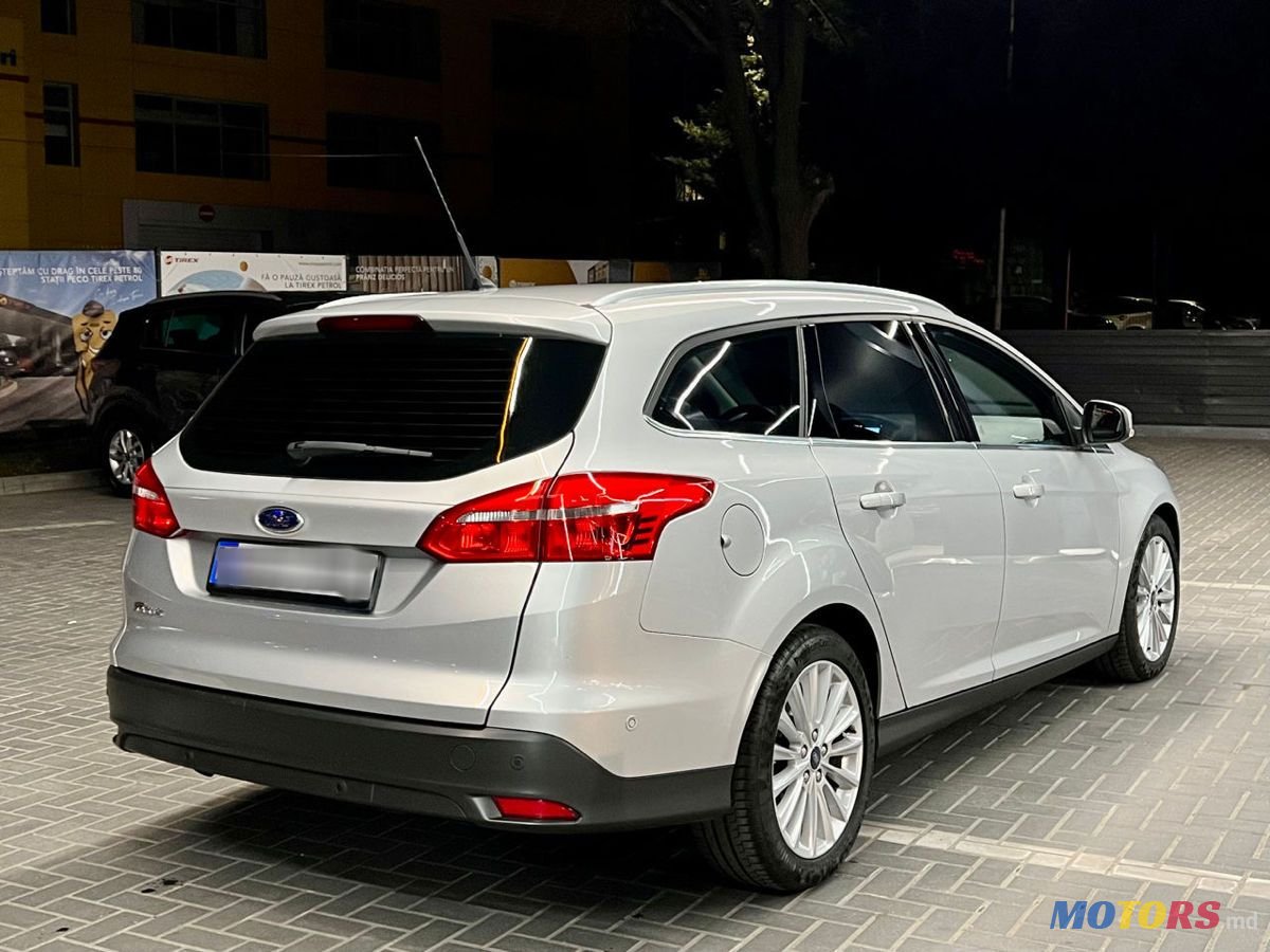 2017' Ford Focus photo #2