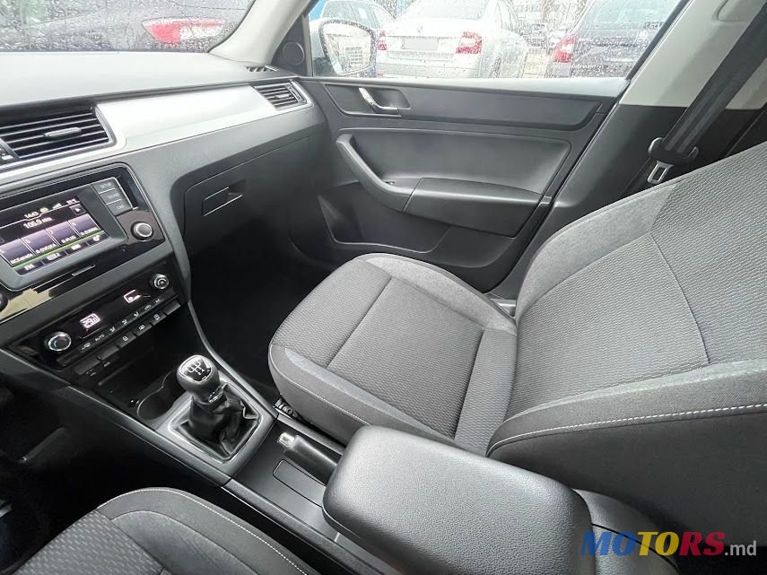 2016' Skoda Rapid photo #6