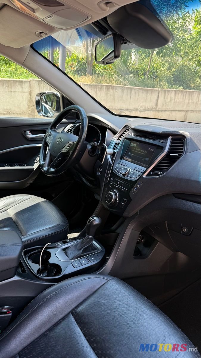 2014' Hyundai Santa Fe photo #6