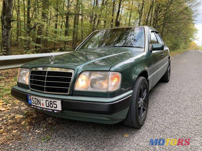 1995' Mercedes-Benz 124 photo #2