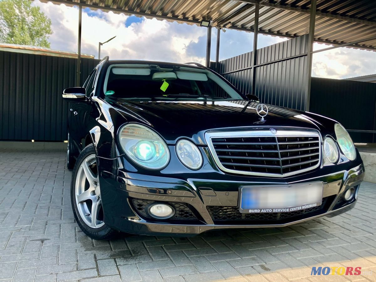 2008' Mercedes-Benz E-Class photo #4