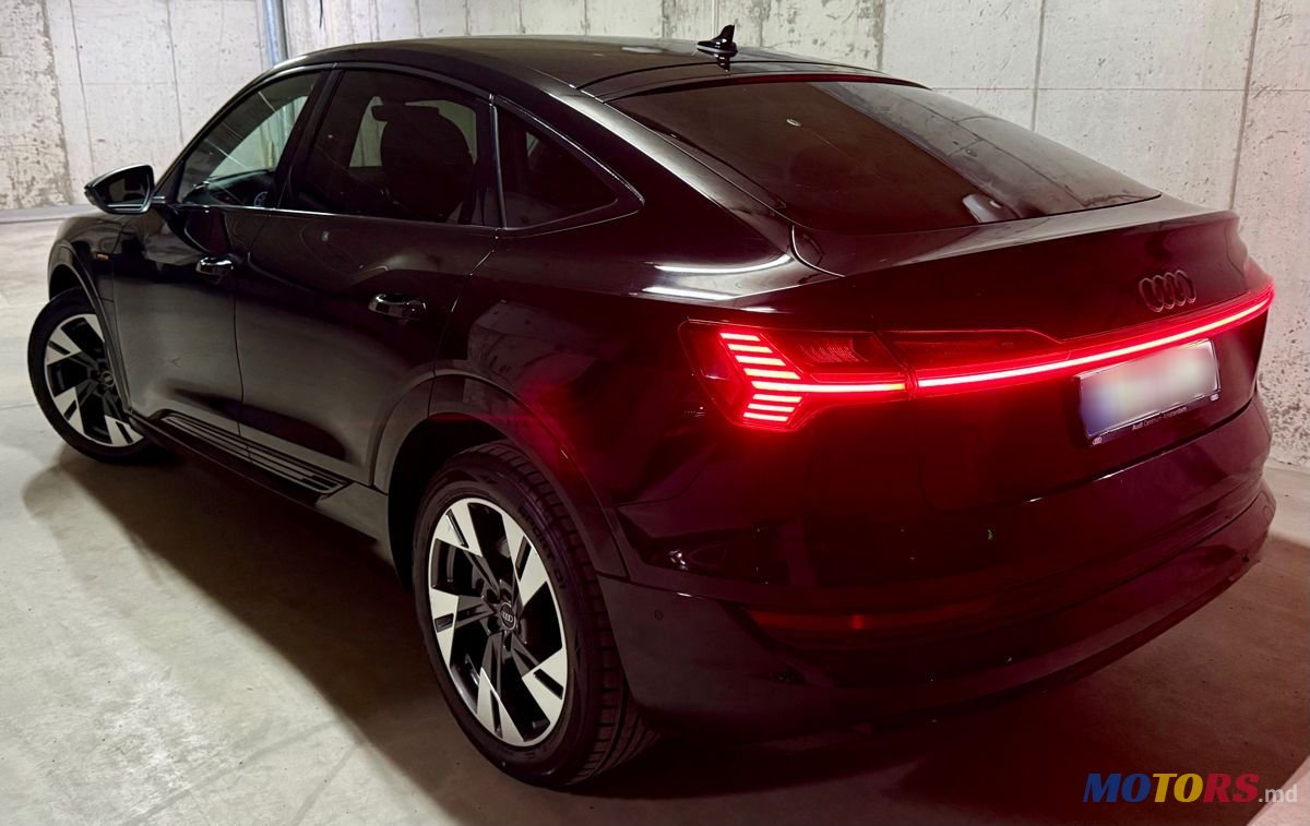 2020' Audi e-tron photo #6