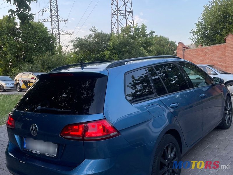 2015' Volkswagen Golf photo #3