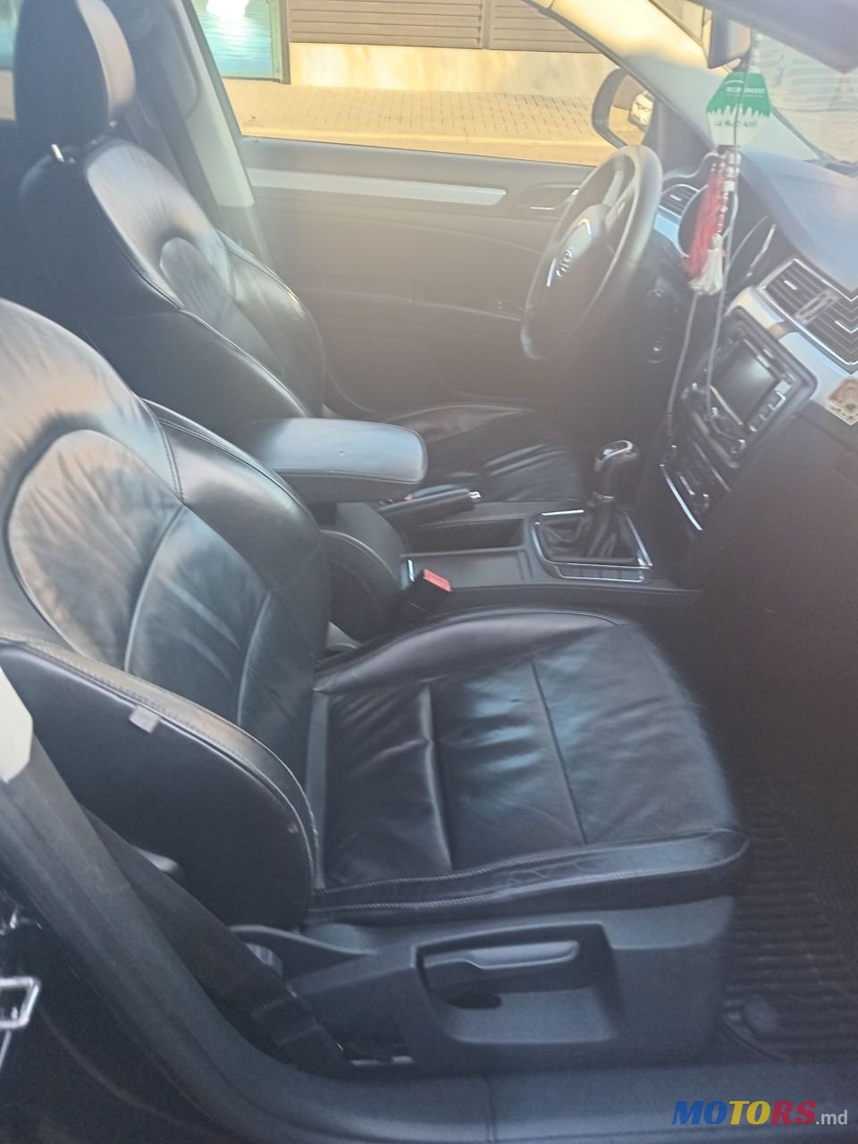 2009' Skoda Superb photo #3