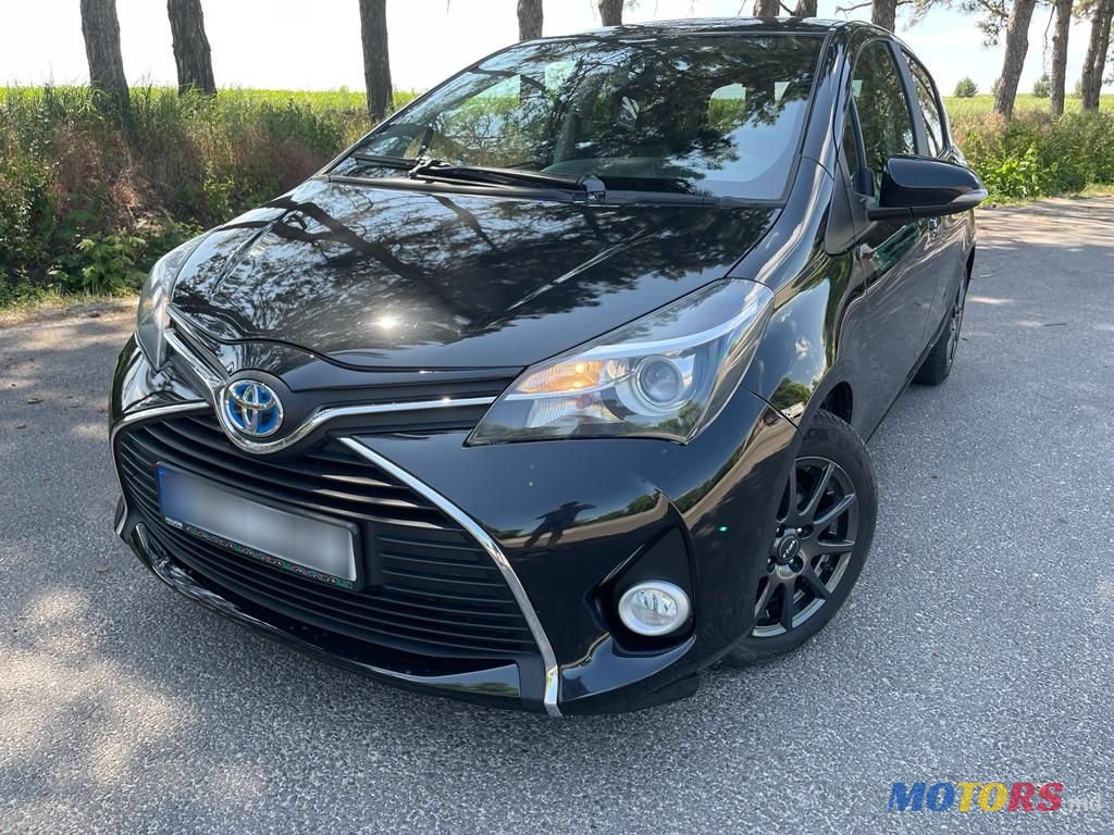 2014' Toyota Yaris photo #2