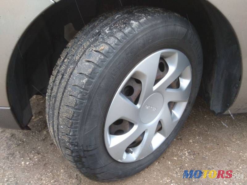 2013' Dacia Lodgy photo #5