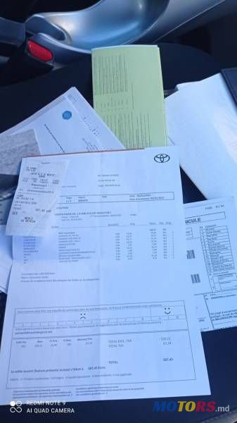 2011' Toyota Auris photo #2