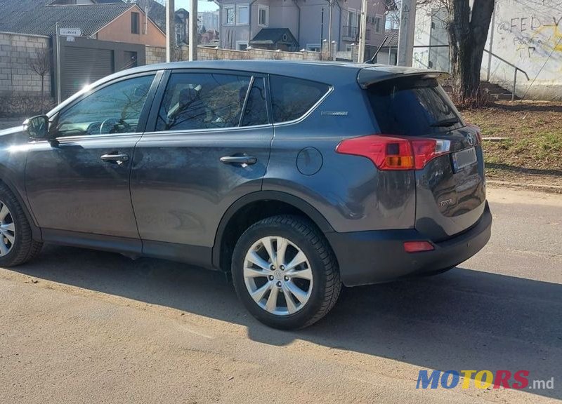 2014' Toyota RAV4 photo #3